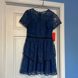NWT Monique Lhuillier WHBM size 10 blue lace fit and flare cocktail dress